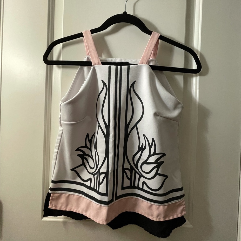 🌻4 for $20🌻 Plains and Prints top XS